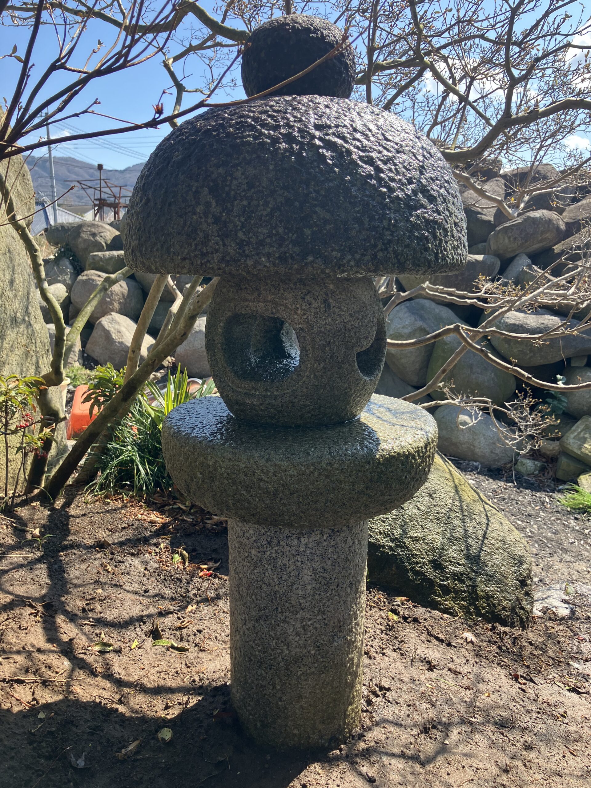 丸露地形生込灯籠