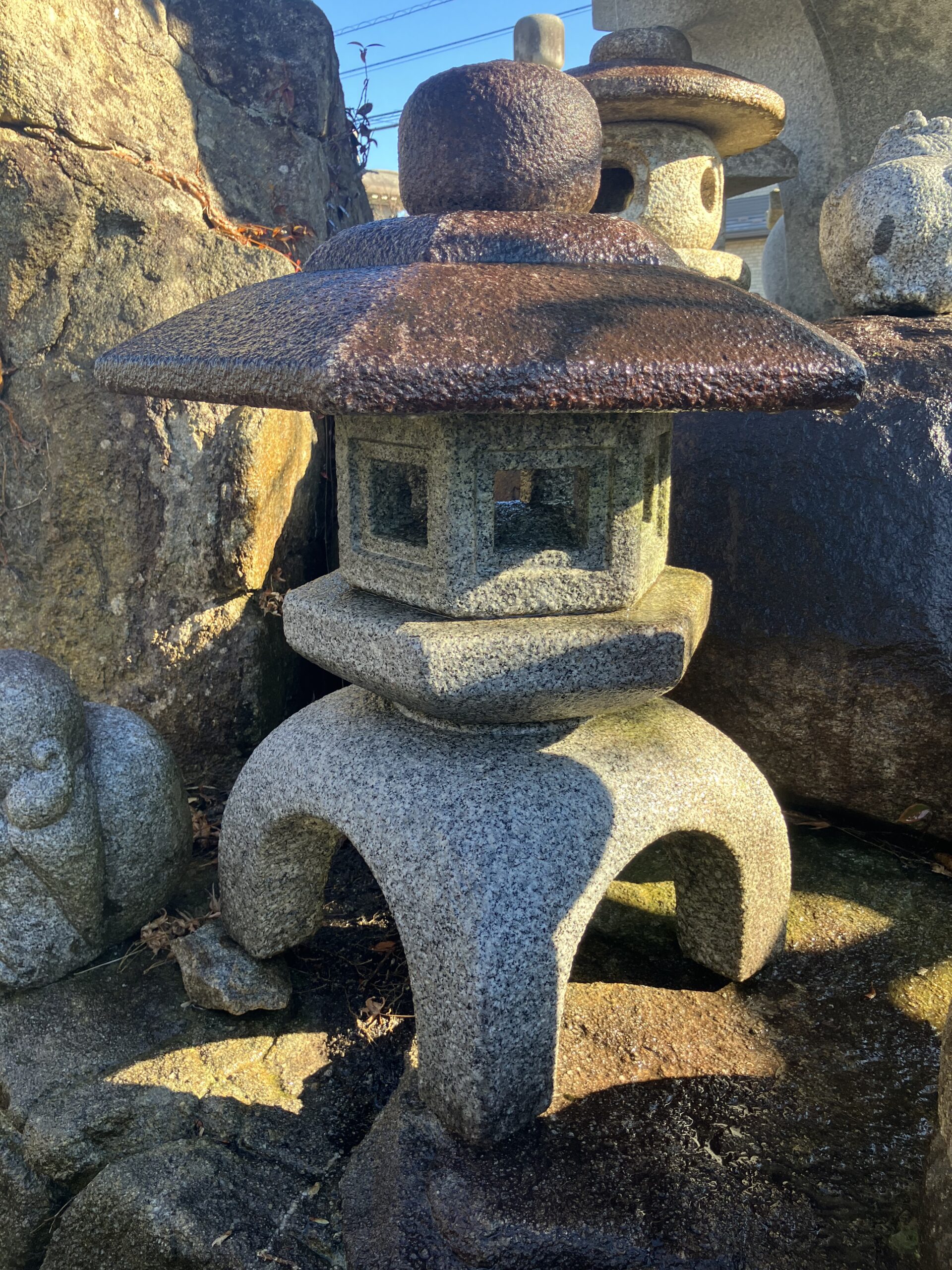 古代雪見形石灯籠