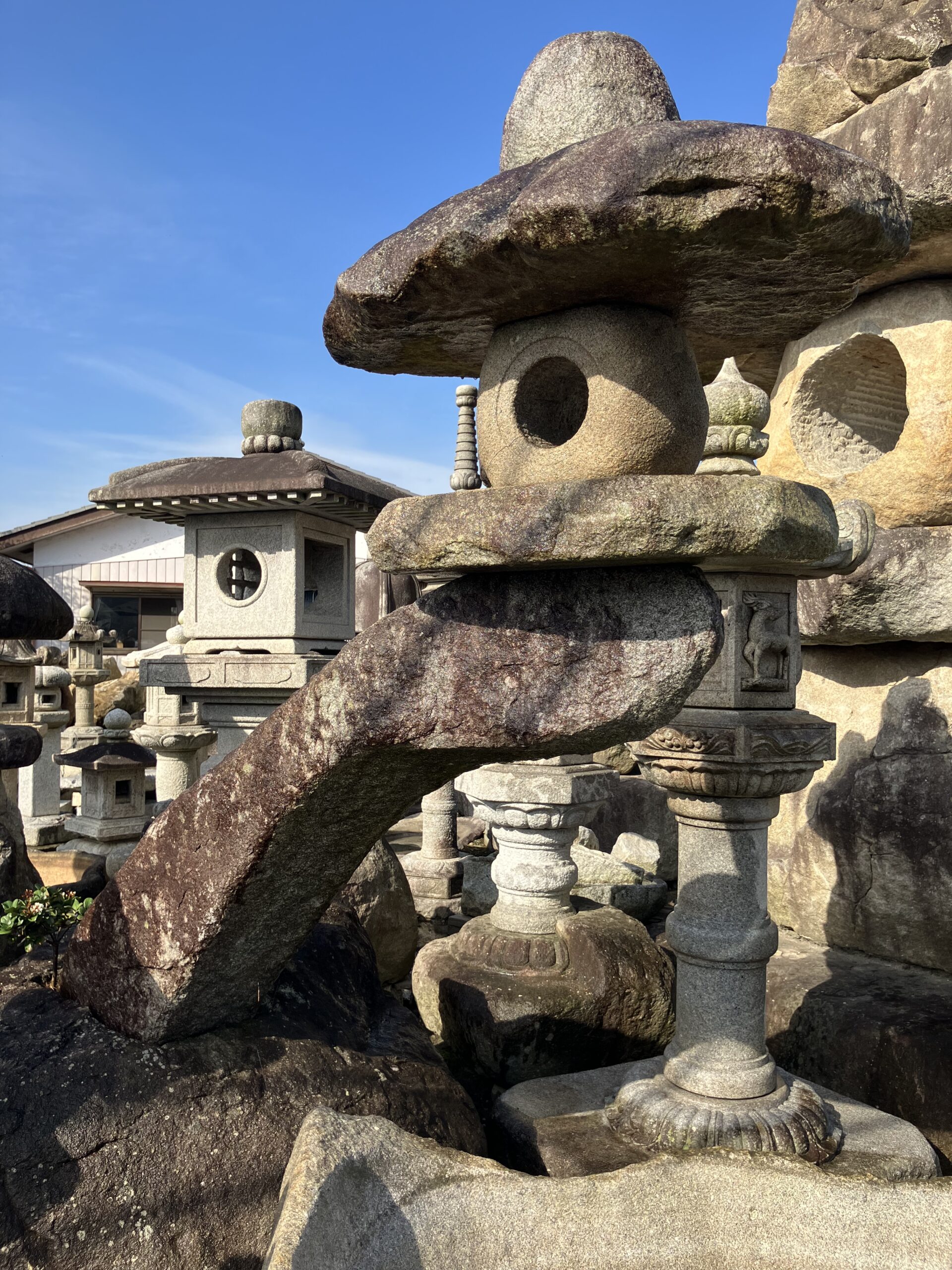 天然蘭渓形石灯籠