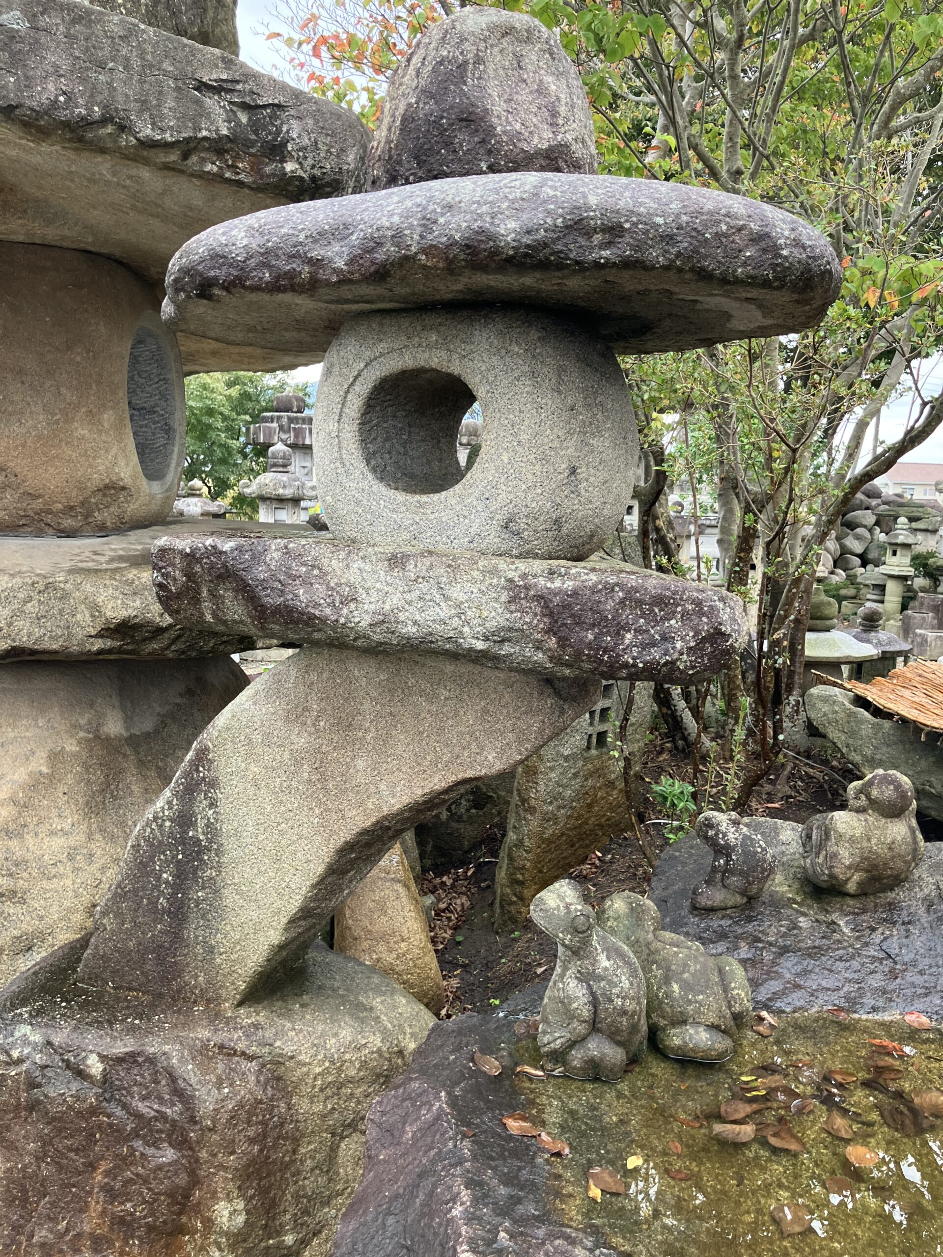 天然蘭渓形石灯籠