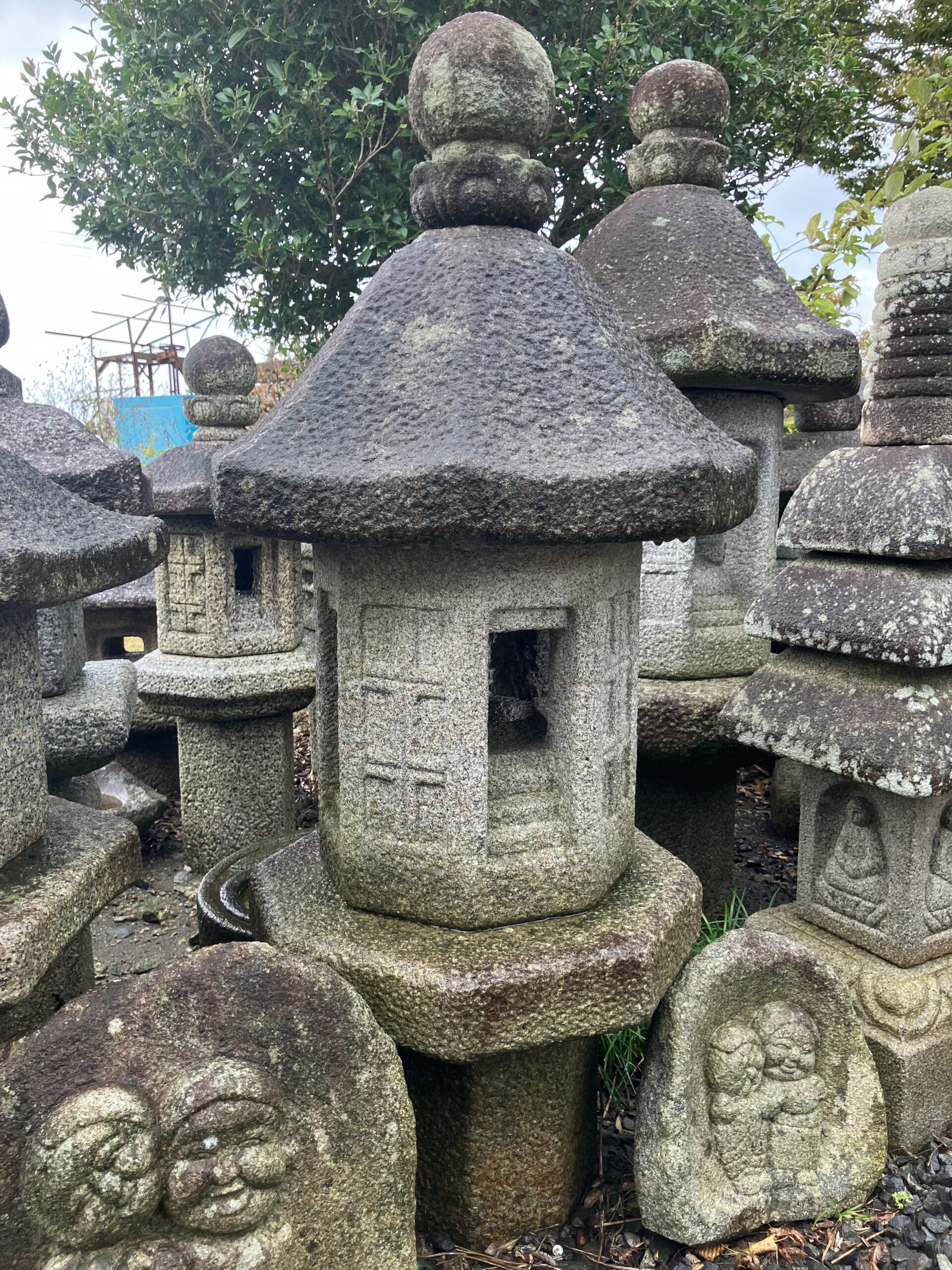 細身露地形生込灯籠