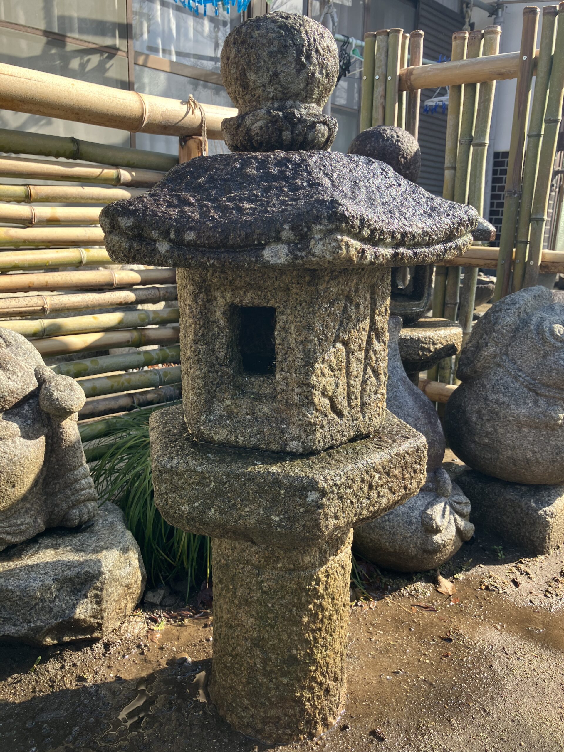 道明寺形生込灯籠